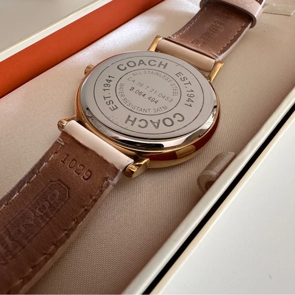 Coach Poppy watch 2010 Watches display picture 2